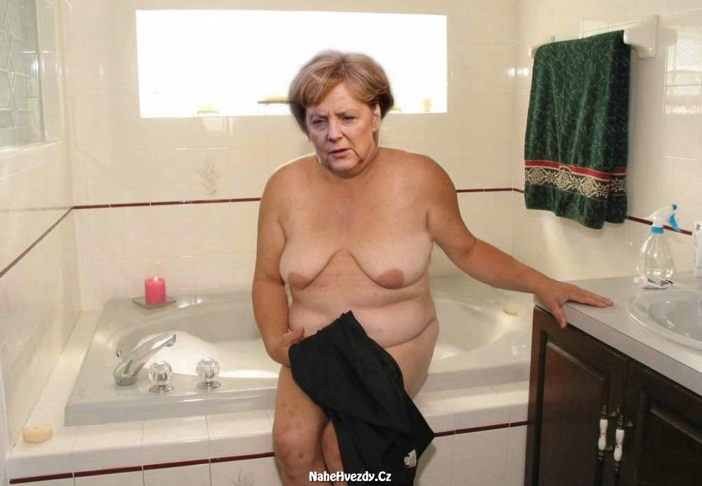 Nahá Angela Merkelova. Fotka - 113
